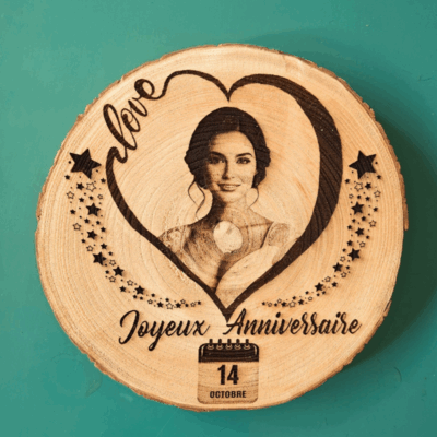 Rondin de Bois Gravé Personnalisé "Joyeux Anniversaire" - Cadeau Unique et Personnalisable